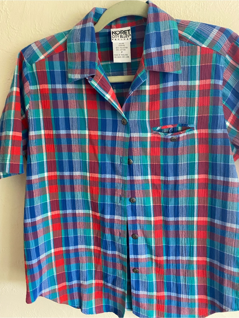 Vintage Koret Short-Sleeve Plaid Button-Down Shirt in Blue & Red